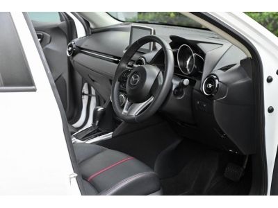 MAZDA 2  1.3 High Connect A/T ปี 2016 รูปที่ 10